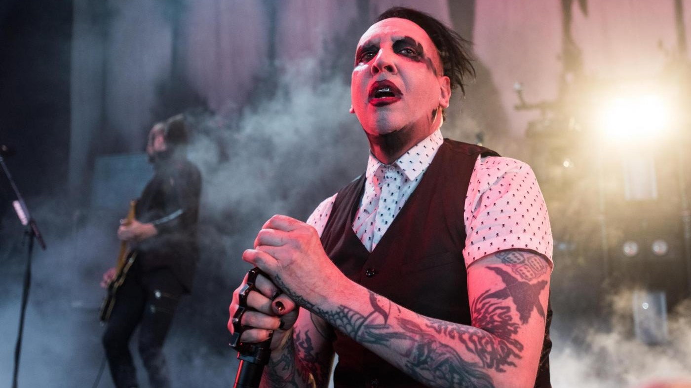 Marilyn Manson ricoverato dopo incidente sul palco: rinviate nove date del tour