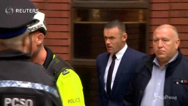 Patente sospesa per 2 anni e 100 ore di servizi sociali per Wayne Rooney