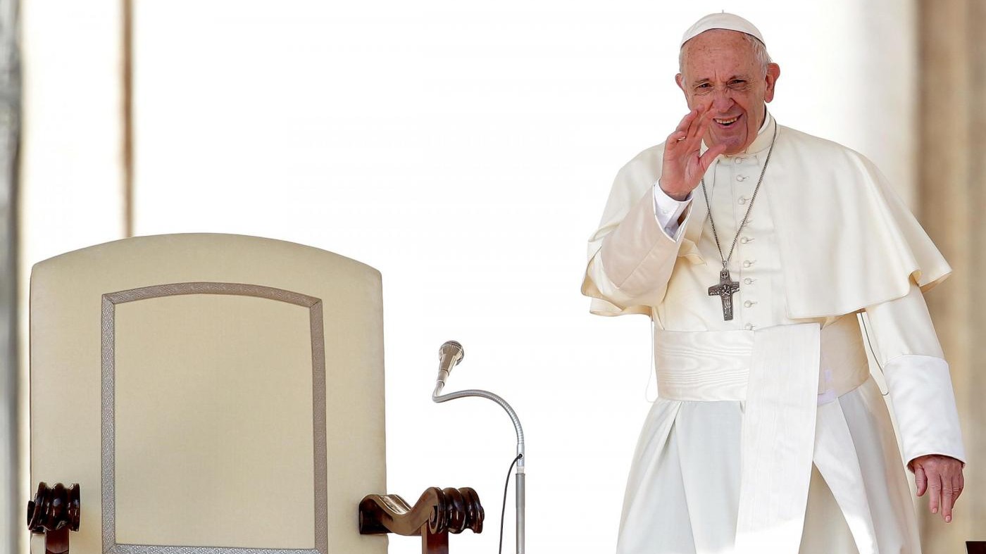 Papa: “Abbandonare forme di subordinazione delle donne”
