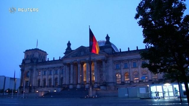 VIDEO Germania alle urne, Merkel favorita
