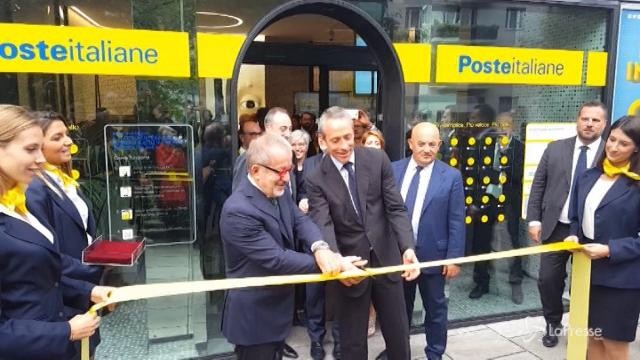 VIDEO Milano, alle Poste arriva lo sportello ‘super-tecnologico’