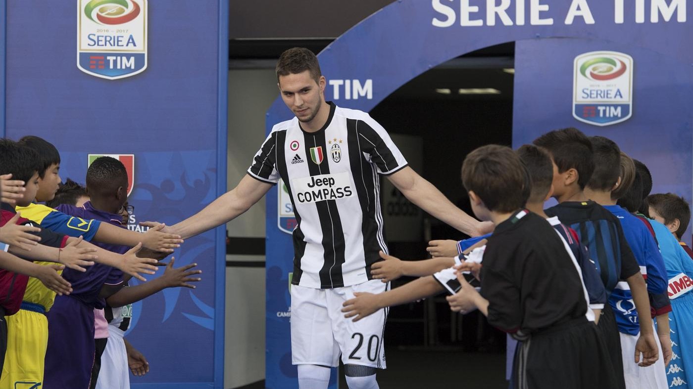 Juventus, Pjaca riprende lavoro con squadra. Khedira in gruppo