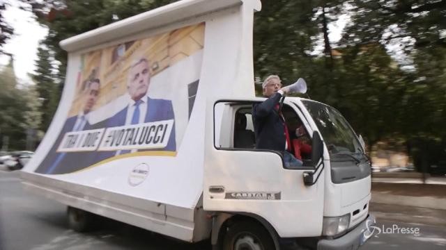 Enrico Lucci ‘candidato premier’ lancia la nuova stagione di Nemo