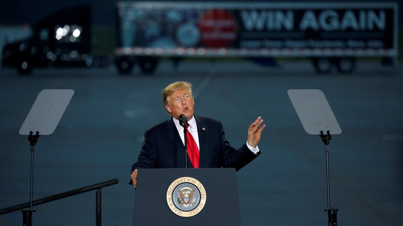 Trump firma un ordine esecutivo per indebolire l’Obamacare