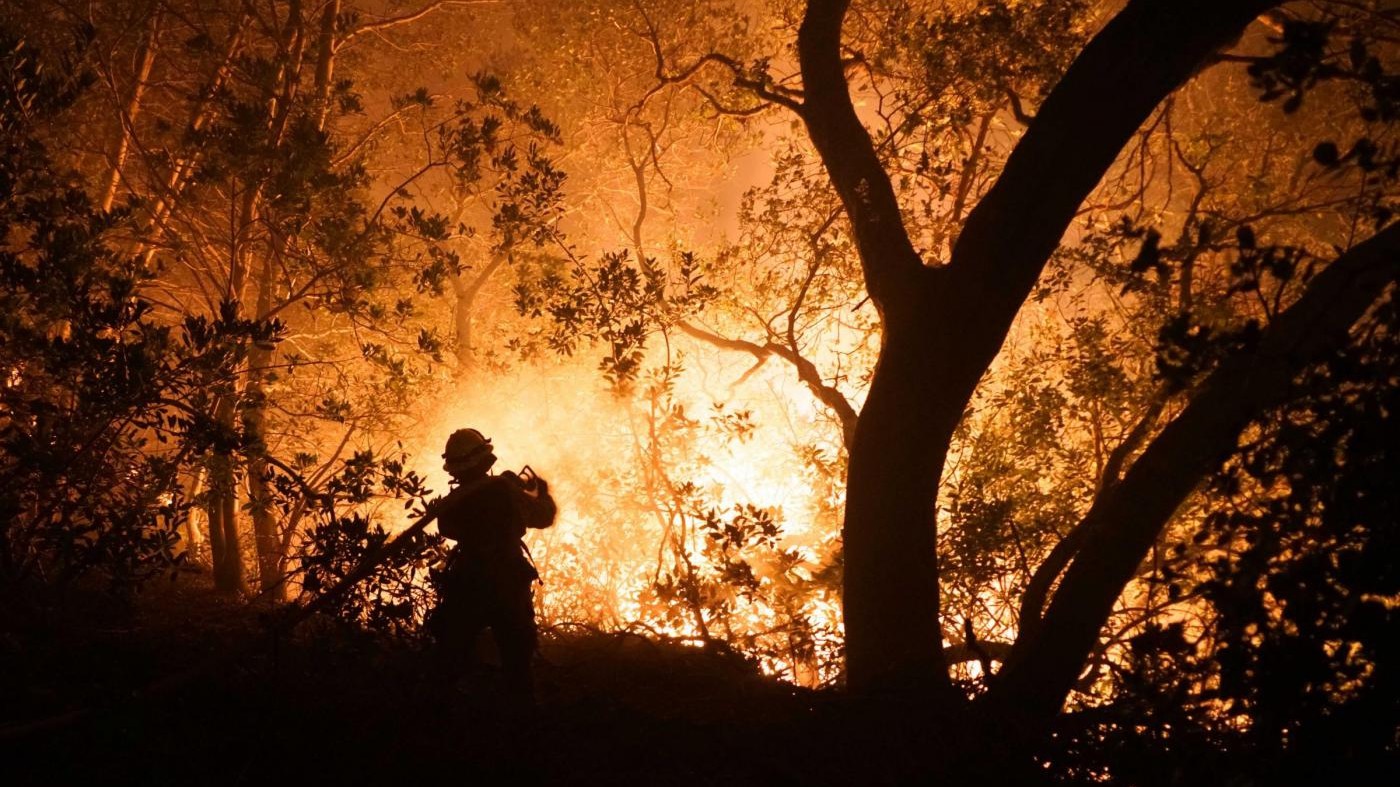 California in fiamme, morti salgono a 31: oltre 300 dispersi. A fuoco 70mila ettari