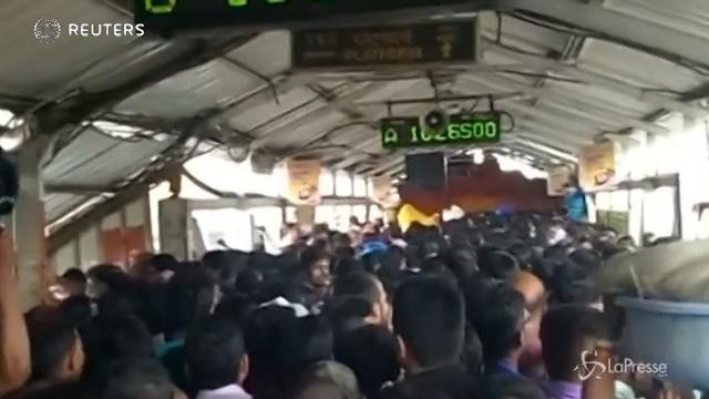 India: la calca poco prima della tragedia