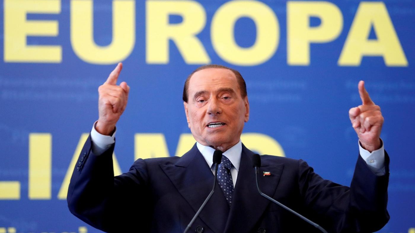 Berlusconi show a Ischia: “Senza la maggioranza mi ritiro”