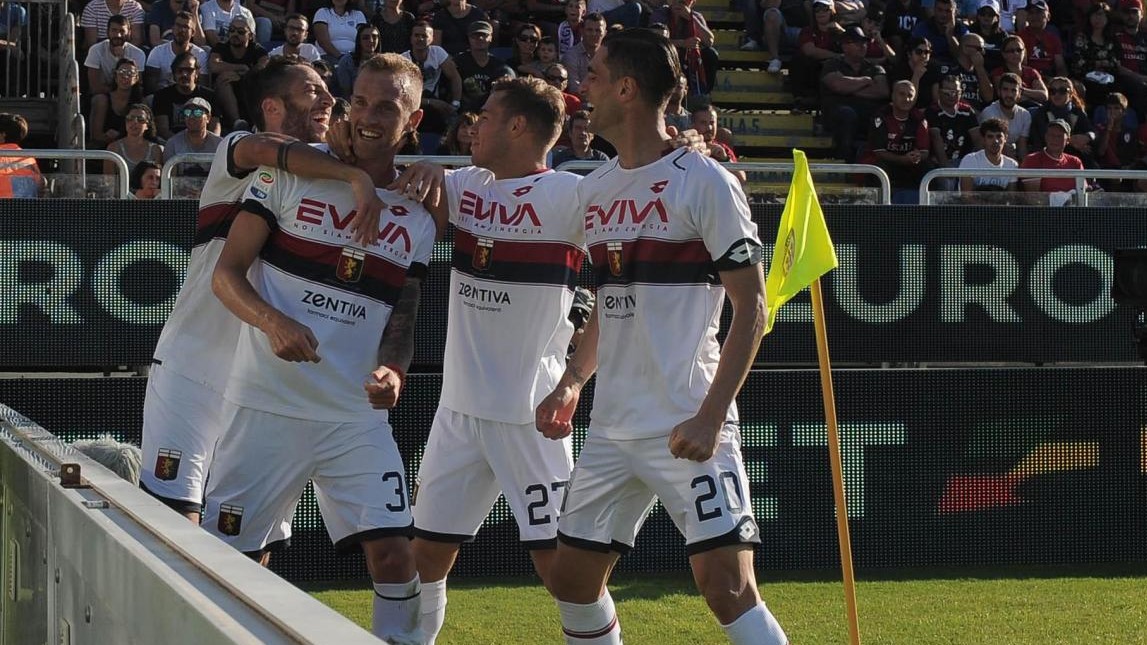 Serie A, primo sorriso per il Genoa: 3-2 al Cagliari, Rastelli a rischio