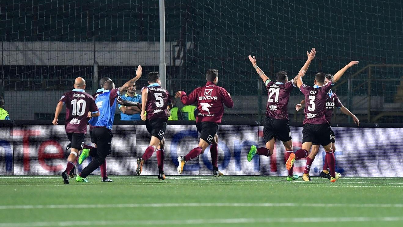 Serie B, derby campano alla Salernitana: Avellino ko 3-2 in casa