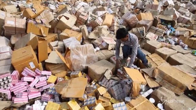 Cambogia, distrutte 81 tonnellate di cosmetici tarocchi