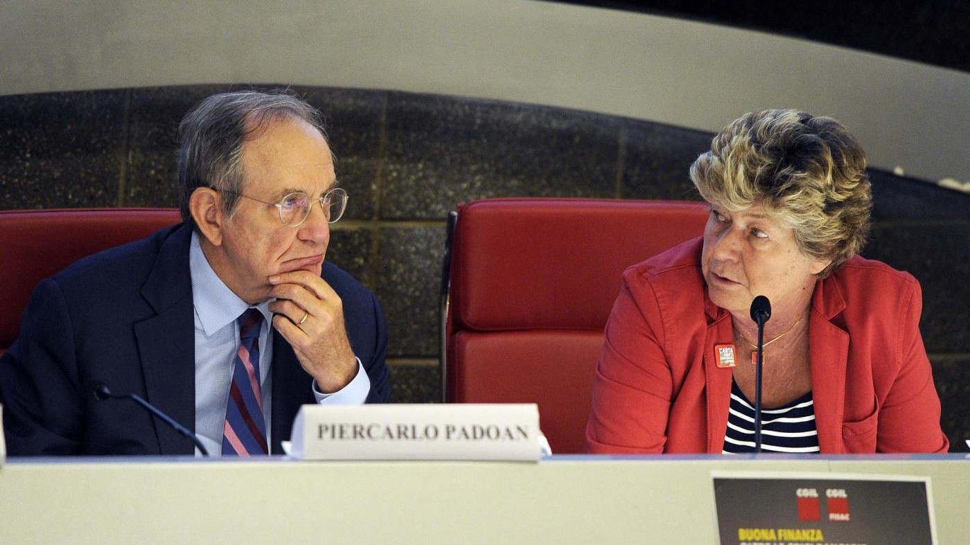 Manovra, Camusso: “Sciopero se necessario”. Padoan: “Che legge ha visto?”