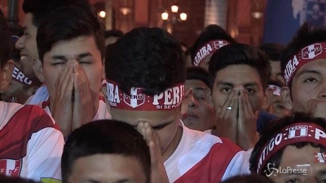 Il Perù blocca l’Argentina, migliaia in festa a Lima