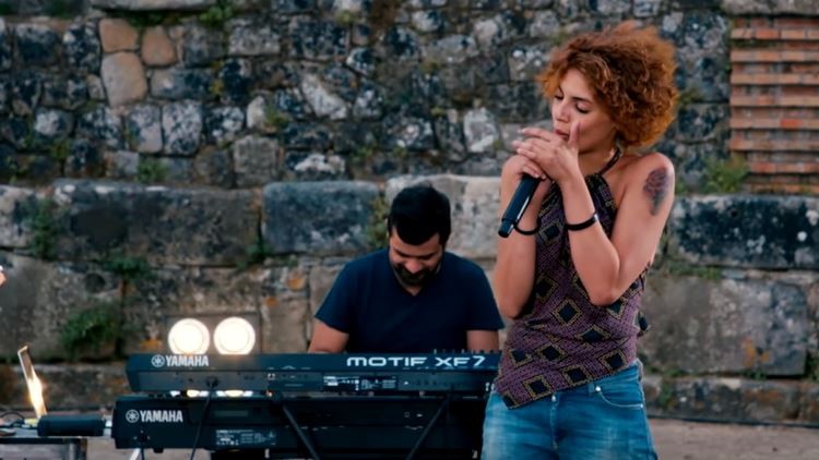 X Factor, “Io che amo solo te” di Rita Bellanza mette i brividi a Levante e Noemi