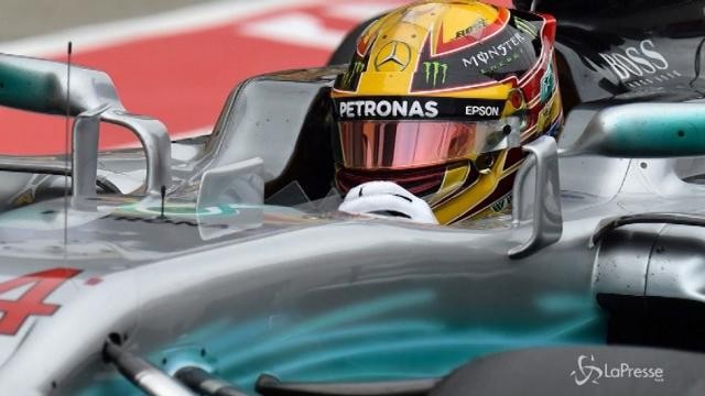 F1, Hamilton trionfa in Giappone