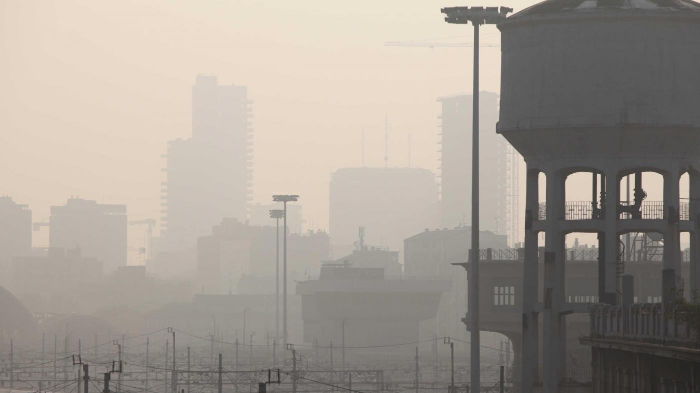 Smog, Appendino: Situazione grave, non è esagerato tenere le finestre chiuse
