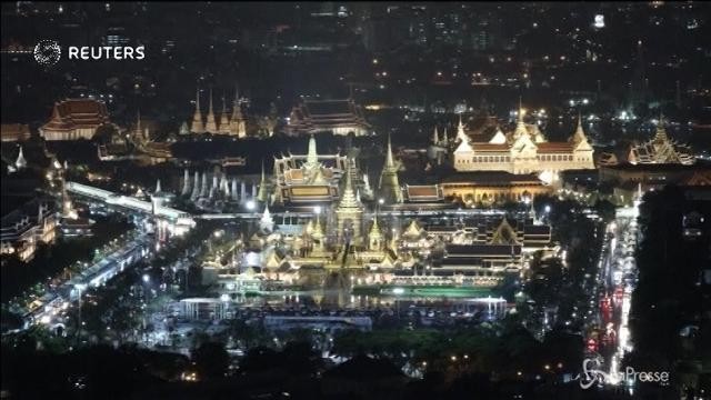 Thailandia, un “paradiso terrestre” per il funerale del re
