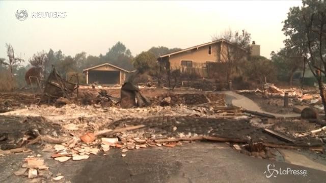 Incendi in California, evacuazioni in corso