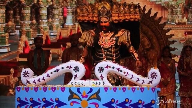 In India va in scena uno dei più grandi poemi epici dell’induismo