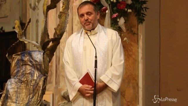 VIDEO Vicomoscano, don Ottorino Baronio e il rosario antislamismo