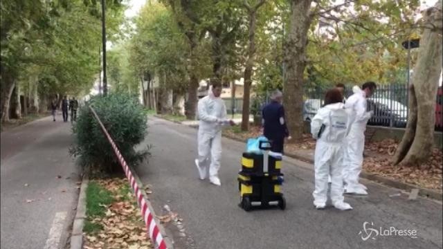 VIDEO Firenze: 17enne aggredita in un parco