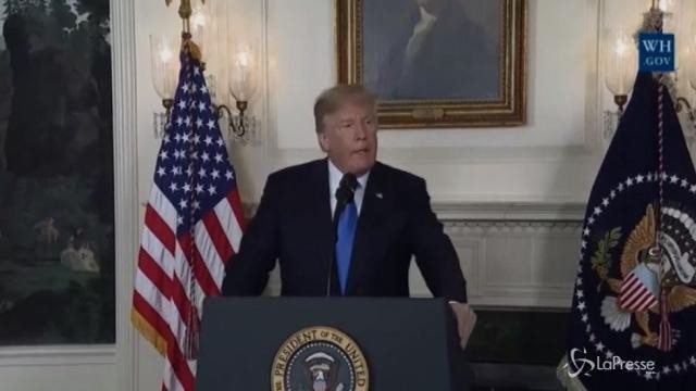 Trump citato in giudizio per molestie sessuali