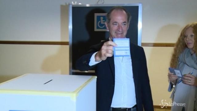 Referendum autonomia, il governatore veneto Zaia al voto