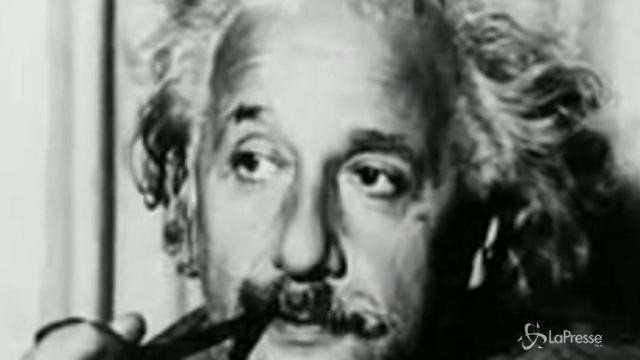 Due note scritte nel 1922 da Einstein vendute per 1,5 milioni di euro