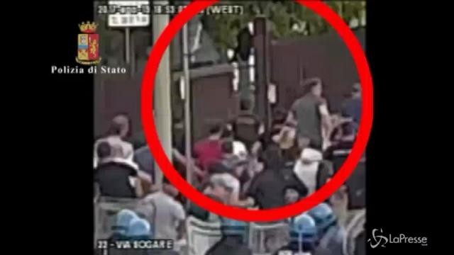 Scontri tra tifosi: 25 ultras puniti col “Daspo” dopo Verona-Napoli