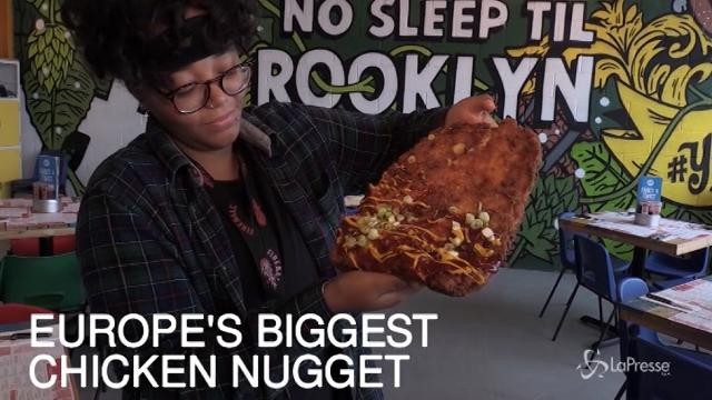 Ecco la super nugget di pollo da un chilo
