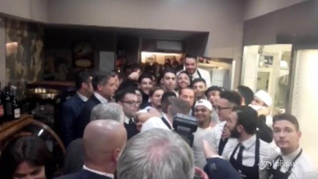 Catania: Berlusconi, Salvini e Meloni a cena insieme. L’ex cavaliere: “Tra noi nessuna lontananza”