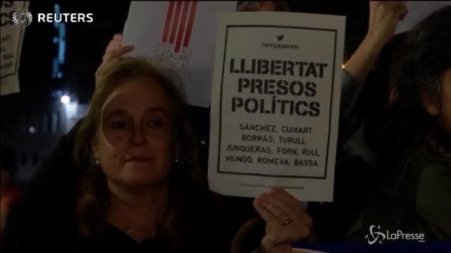 Protesta a Bruxelles per denunciare larresto dei leader catalani