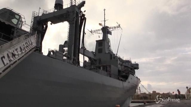Migranti, a Salerno nave con 26 cadaveri di donne