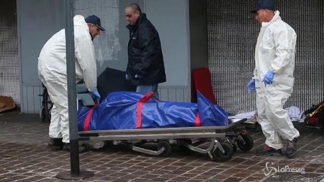 Milano, cadavere di un clochard in Corso Lodi