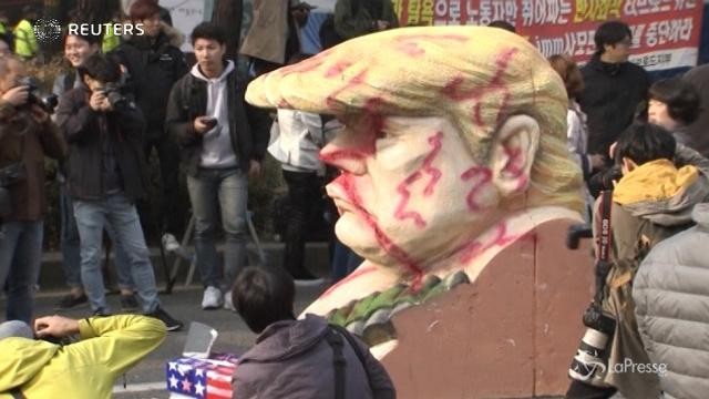 Corea del Sud, la protesta contro Donald Trump