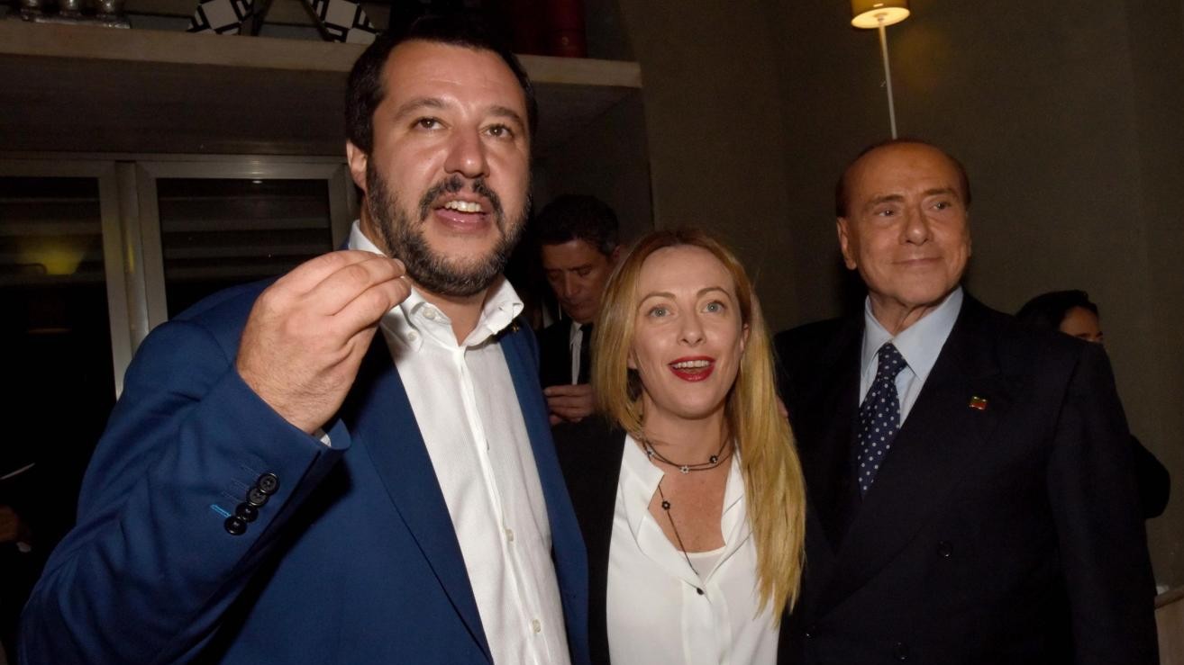 Salvini attacca Forza Italia: “Nessun dialogo con chi protegge assassini e stupratori”