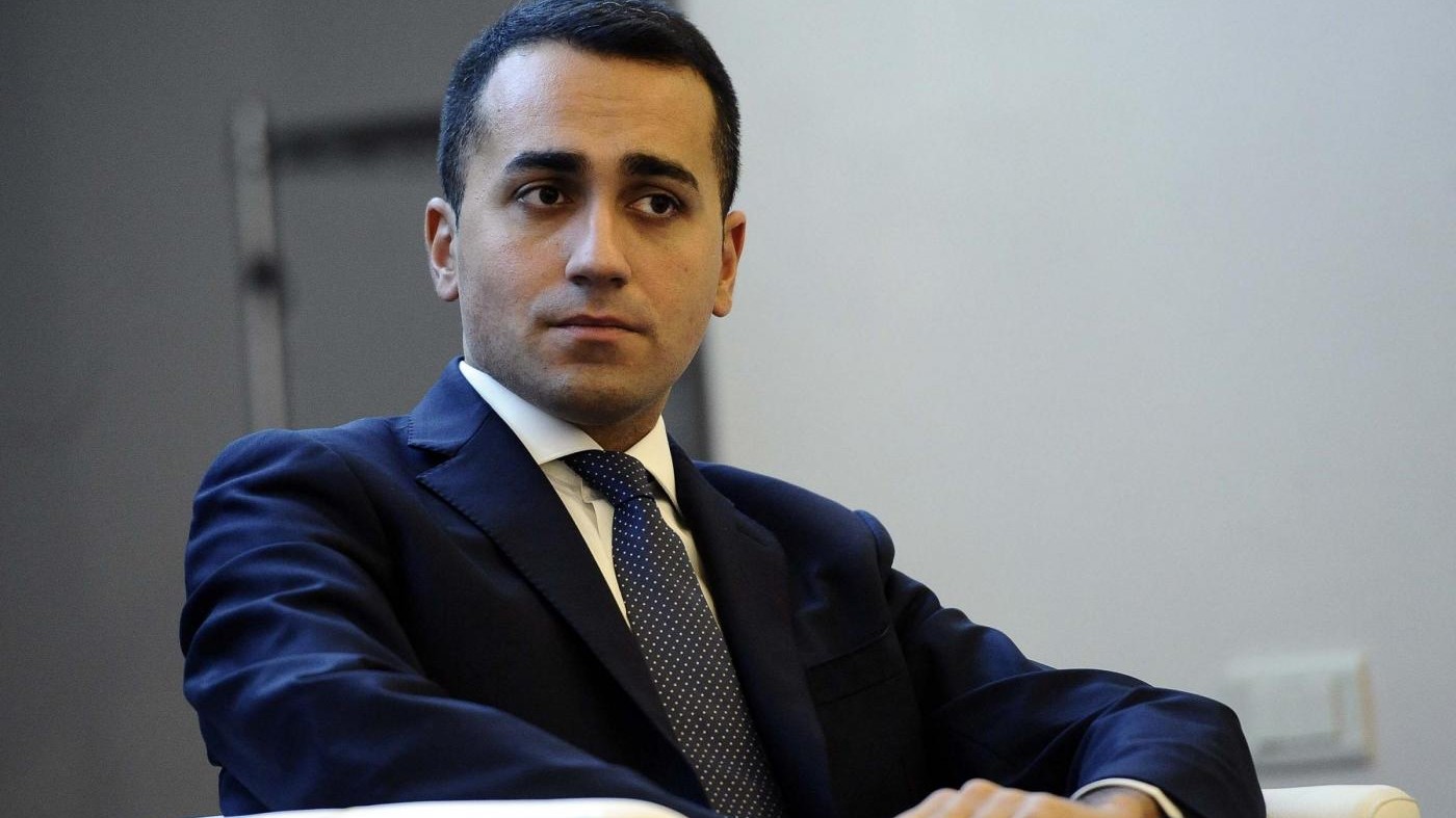 Il programma M5S: “Sgravi fiscali e sì agli 80 euro”. Il Pd ironizza