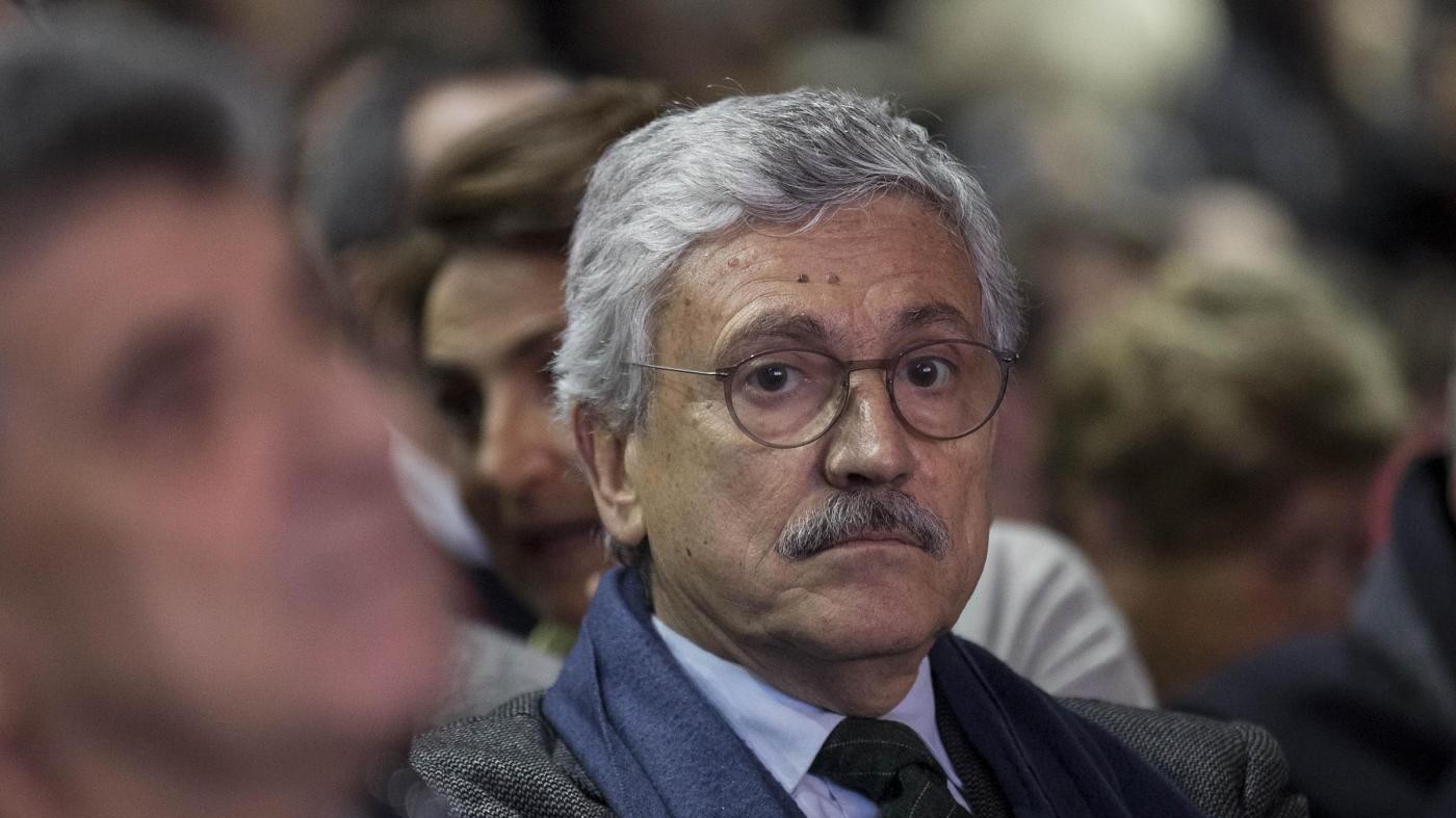 D’Alema attacca: “Renzi scadente imitatore di Berlusconi”