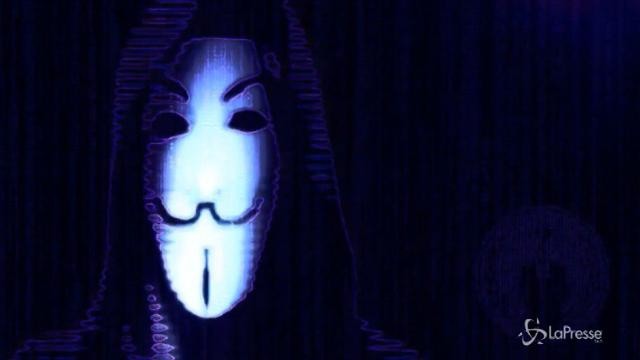 Anonymous colpisce Italia e Parlamento Europeo
