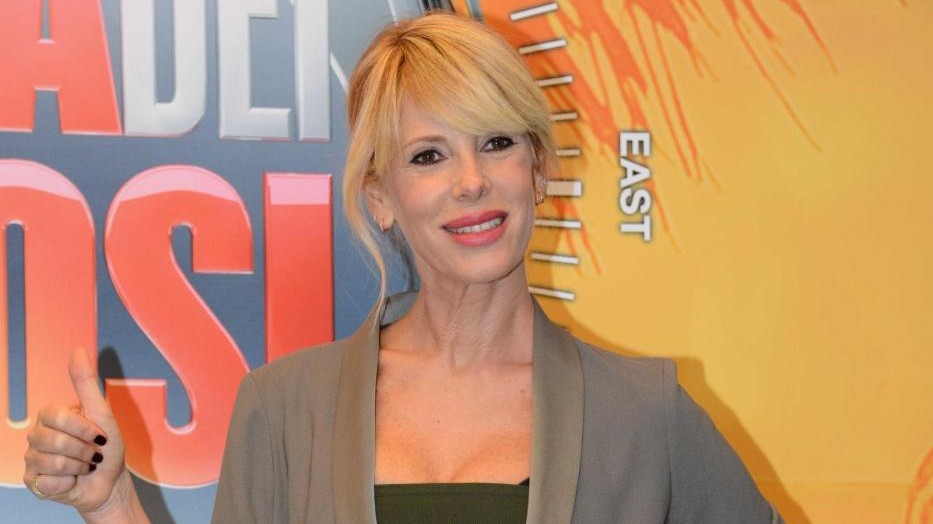 Isola dei famosi 2018, si riparte a gennaio con Marcuzzi e De Martino