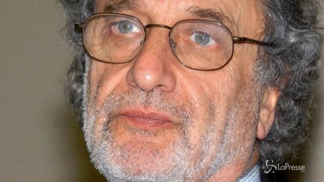 È morto Bacalov, sua la colonna sonora de “Il Postino”