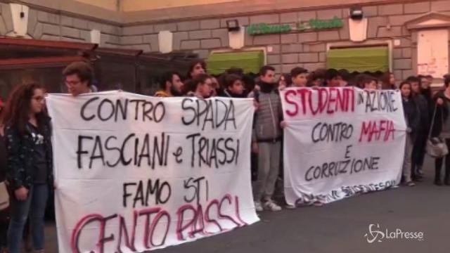 Manifestazione Ostia: i cittadini in piazza per dire no alla criminalità