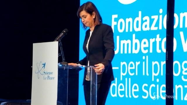 Laura Boldrini sulle fake news: “Agire contro questa minaccia”