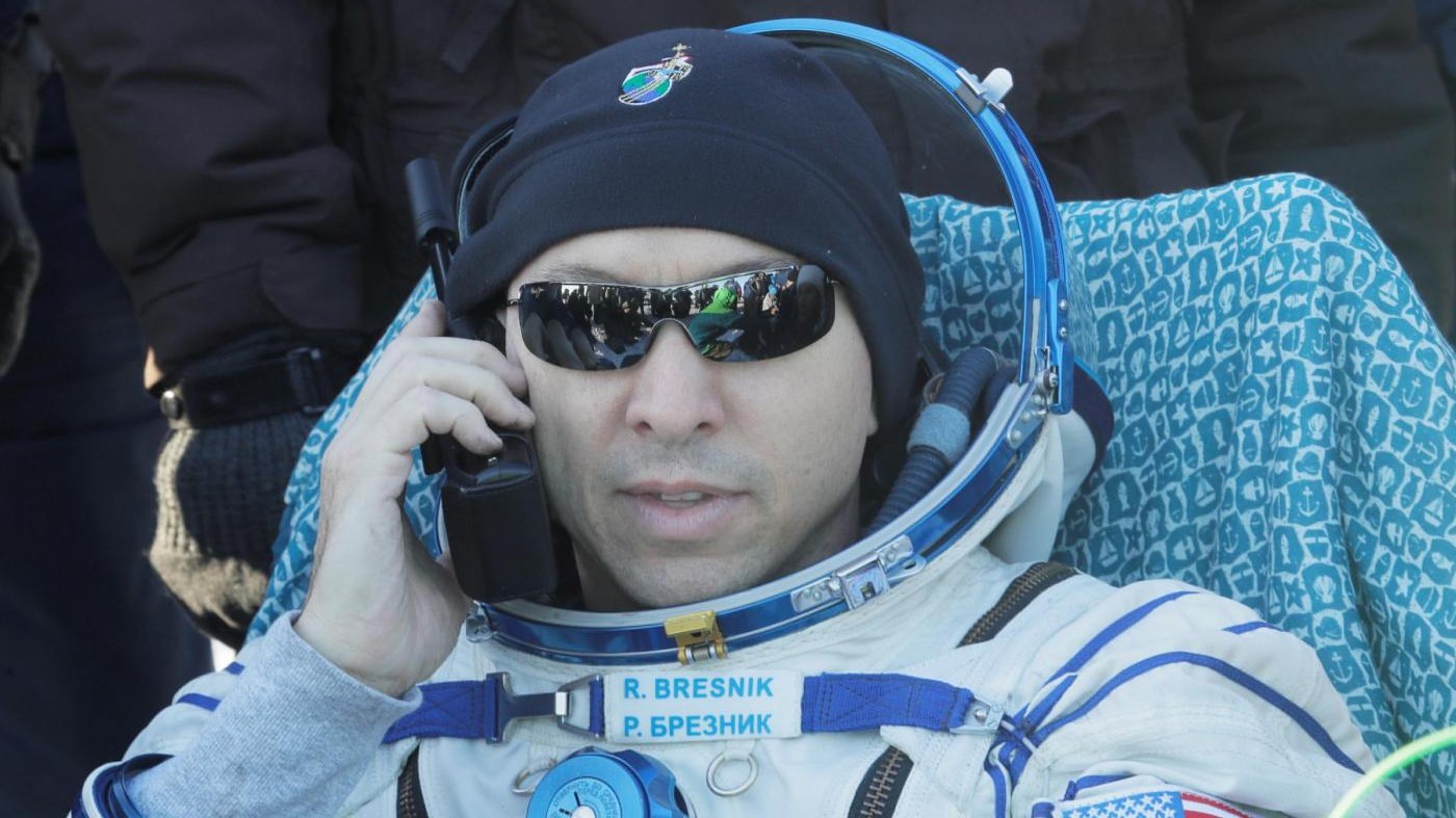 Nespoli torna a casa: “Non chiamatemi eroe, sono lavoratore dello spazio”
