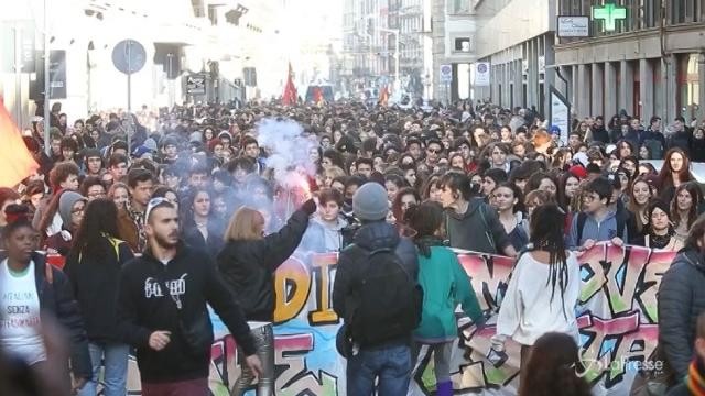 Studenti in piazza in tutta Italia