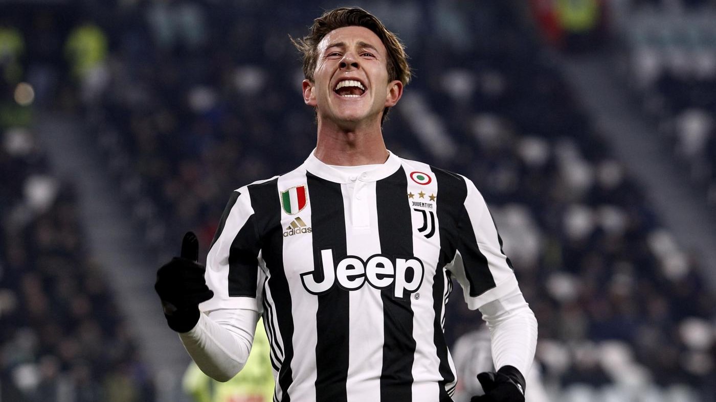 Juve, Bernardeschi carico: “Fiducia da Allegri, puntiamo a vincere tutto”