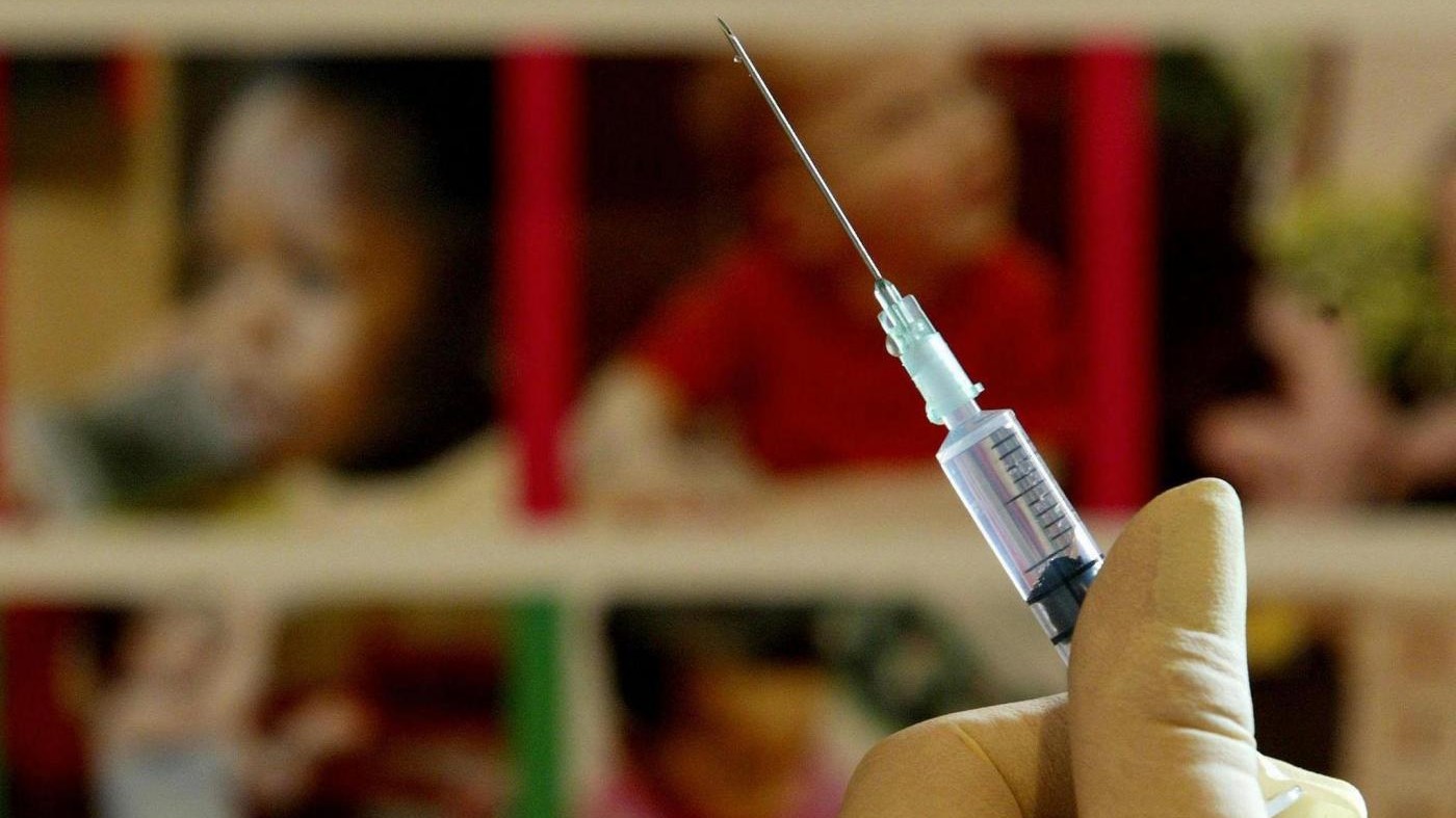 Con 900mila vaccinati in più si guadagnerebbero 450 milioni all’anno