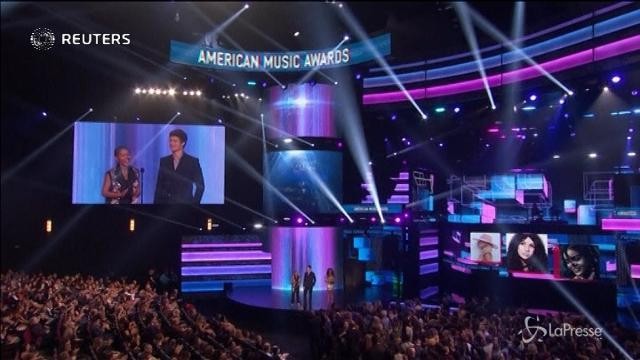 Bruno Mars, Lady Gaga e Diana Ross vincono agli AMA