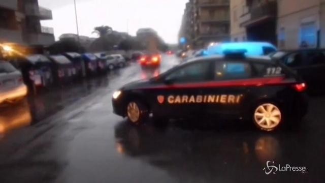 Ostia, agguato in una pizzeria: due gambizzati