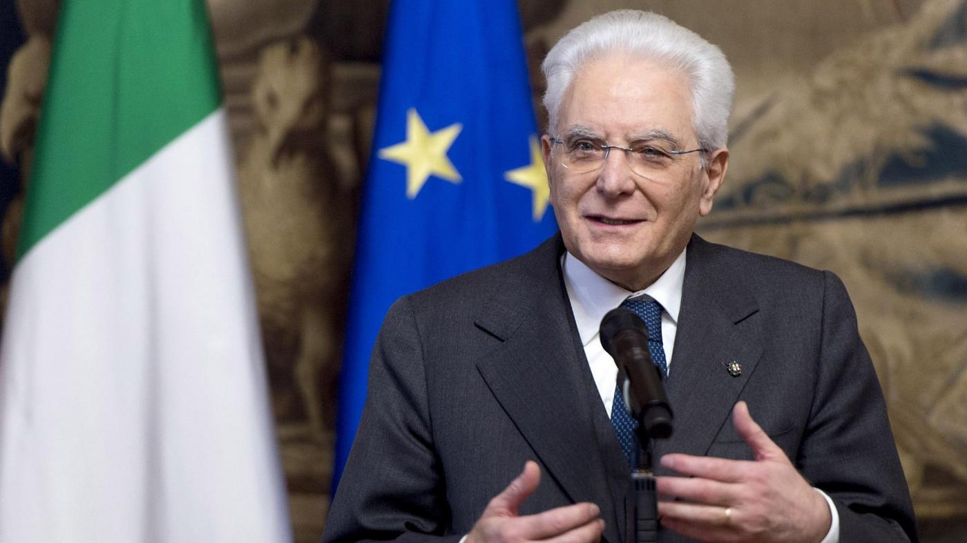 Arriva il 2018, Mattarella: “Lavoro resta questione grave. Appello ai ragazzi del ’99”