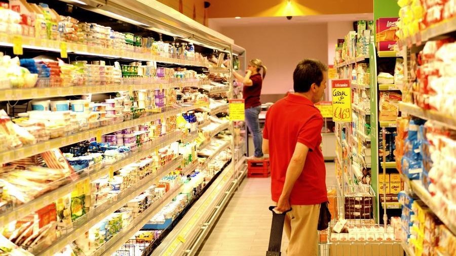 Istat: cala la pressione fiscale, crescono reddito e inflazione